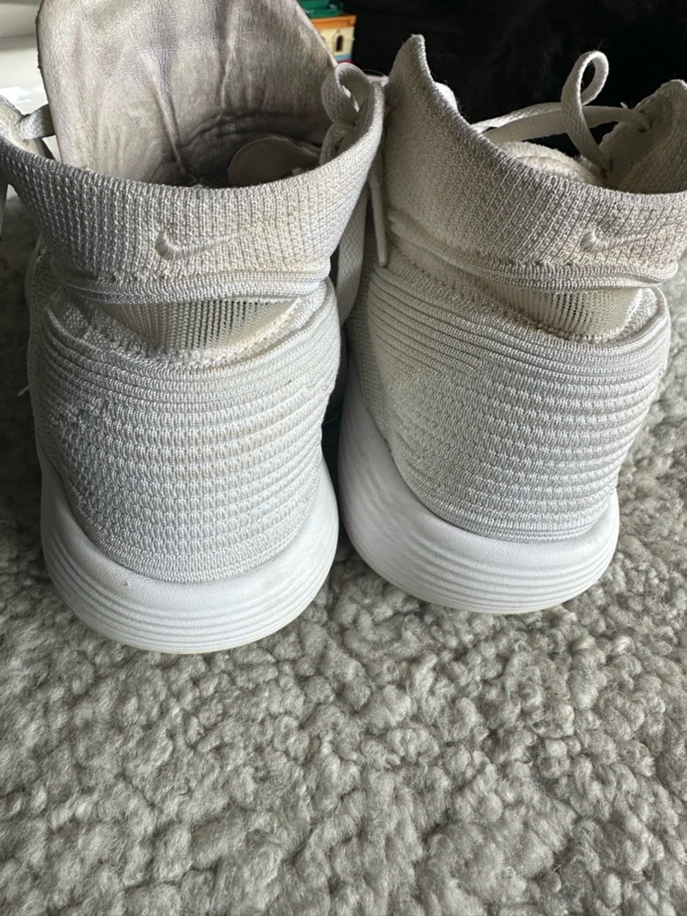 Nike Flyknit Hyper Dunk Sz 8 - Picture 6 of 6